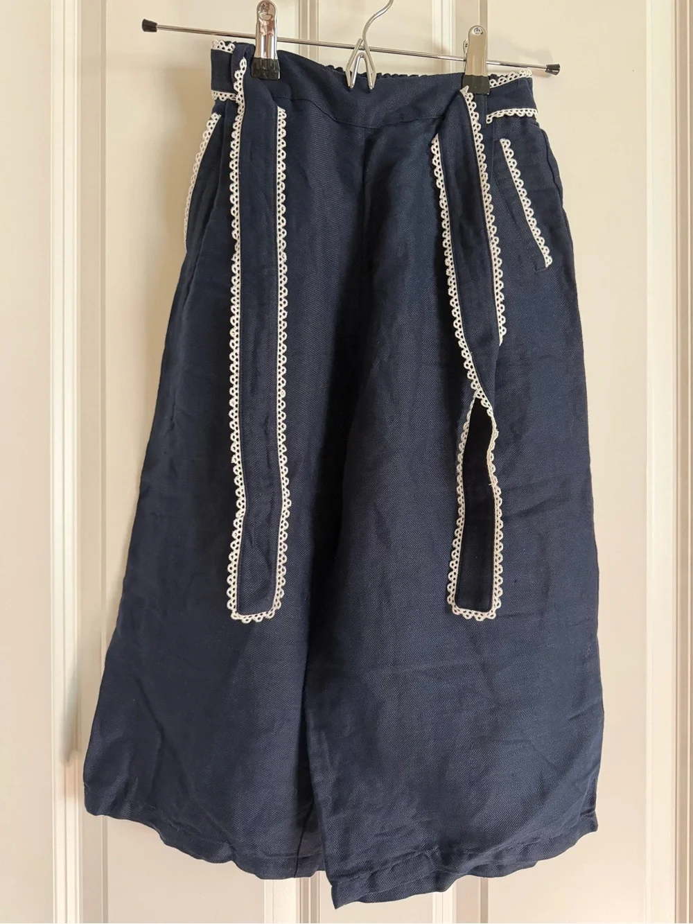 Chlóe Navy linen pants with Contrast White Trim and Waist Tie